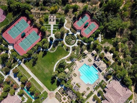 384 Mock Blf, Beaumont, CA 92223 photo 15