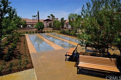 384 Mock Blf, Beaumont, CA 92223 photo 10