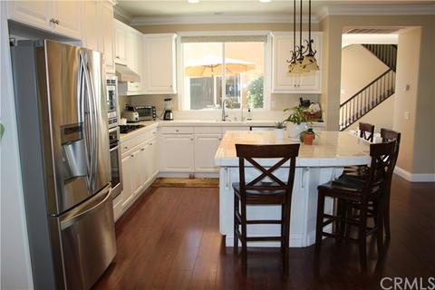 39822 Wellsley Ct, Temecula, CA 92591 photo 2