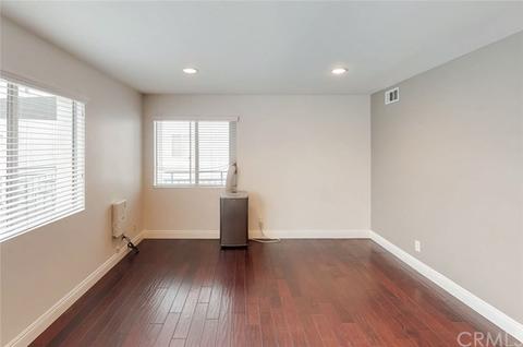 505 W 5th St #210, Long Beach, CA 90802 photo 1