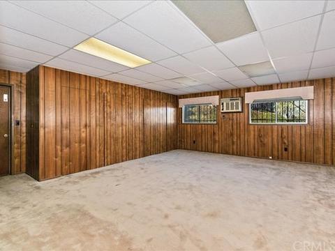 240 E Broadbent Dr, Riverside, CA 92507 photo 13