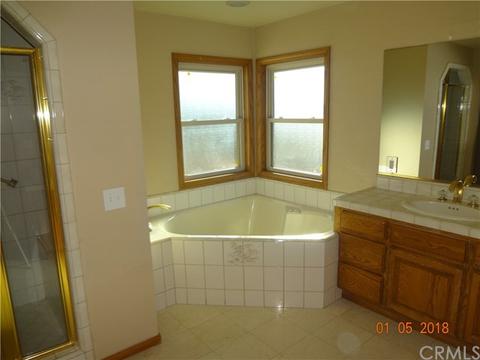914 N 1st Ave, Upland, CA 91786 photo 13
