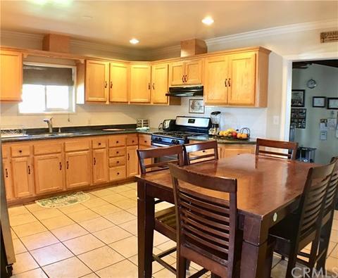 9855 Maxine St, Pico Rivera, CA 90660 photo 5
