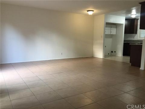 692 E Lee Pl, Azusa, CA 91702 photo 4