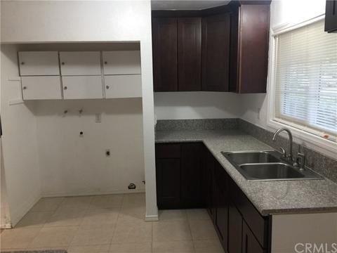 692 E Lee Pl, Azusa, CA 91702 photo 8