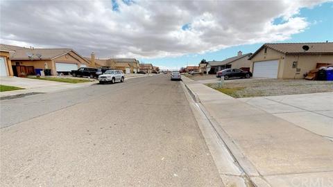 11807 Lupin Rd, Adelanto, CA 92301 photo 9