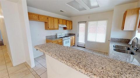 11807 Lupin Rd, Adelanto, CA 92301 photo 13