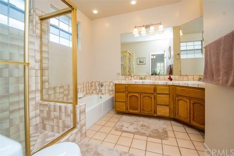 7319 Irwingrove Dr, Downey, CA 90241 photo 9