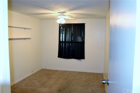940 N Pine Ave, Rialto, CA 92376 photo 16