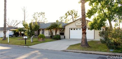940 N Pine Ave, Rialto, CA 92376 photo 1