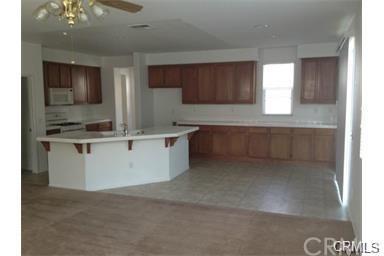 4365 Pine White Rd, Hemet, CA 92545 photo 3