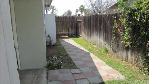 26940 Fisher St, Highland, CA 92346 photo 16