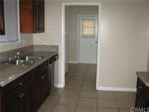 412 W Cornell Dr, Rialto, CA 92376 photo 17