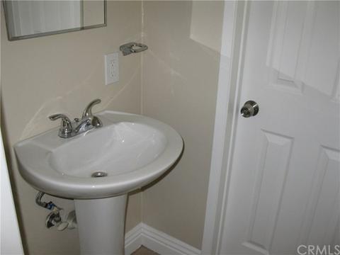 412 W Cornell Dr, Rialto, CA 92376 photo 8