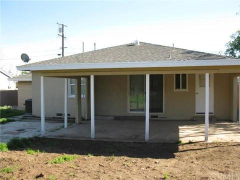 412 W Cornell Dr, Rialto, CA 92376 photo 6