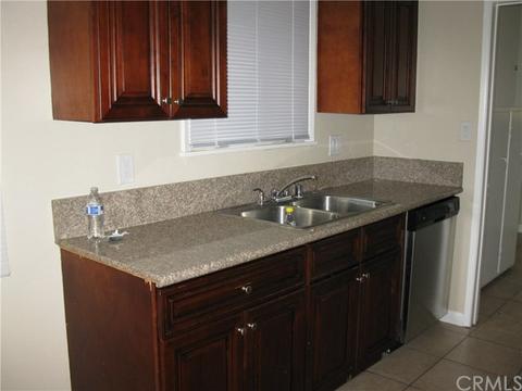 412 W Cornell Dr, Rialto, CA 92376 photo 18