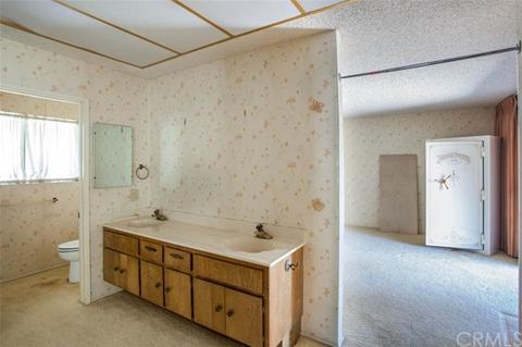 725 W 19th St, Upland, CA 91784 photo 27