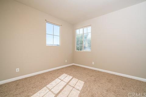 15544 Spruce Tree Way, Fontana, CA 92336 photo 16