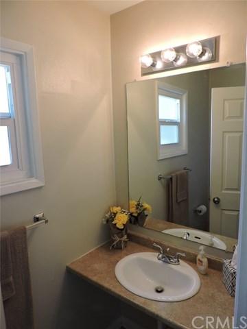 3872 Overland St, Riverside, CA 92503 photo 9