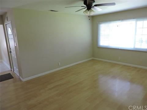 3872 Overland St, Riverside, CA 92503 photo 6