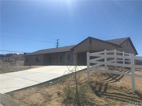 9328 Serra St, Phelan, CA 92371 photo 2