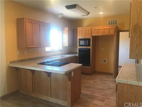 9328 Serra St, Phelan, CA 92371 photo 3