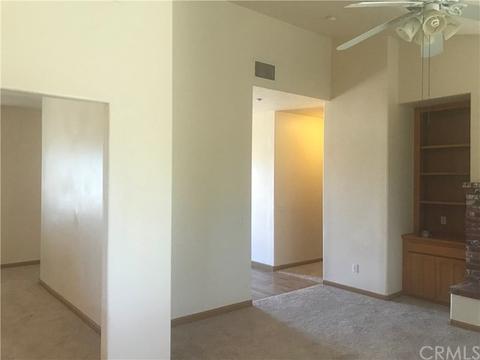 9328 Serra St, Phelan, CA 92371 photo 4