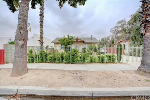 161 E 2nd St, Perris, CA 92570 photo 5