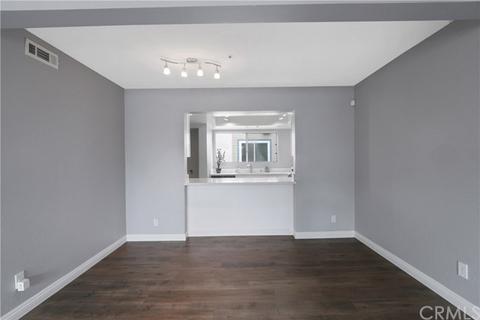 533 Walnut Ave #19, Long Beach, CA 90802 photo 5