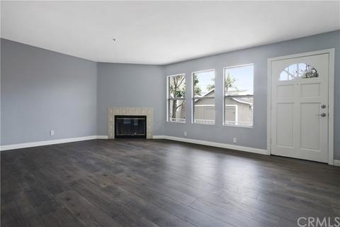 533 Walnut Ave #19, Long Beach, CA 90802 photo 2