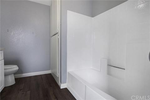 533 Walnut Ave #19, Long Beach, CA 90802 photo 14
