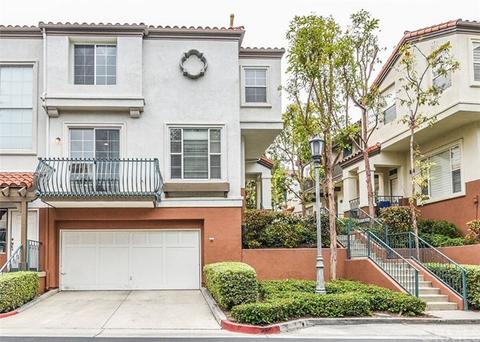 2933 Player Ln, Tustin, CA 92782 photo 2
