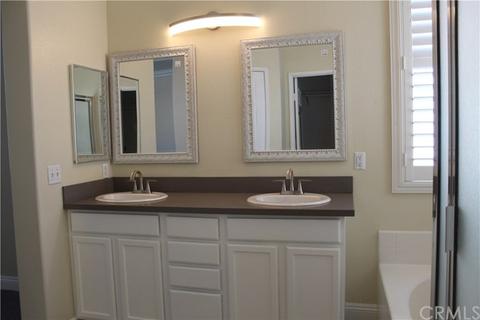 6960 Abigail Ln, Fontana, CA 92336 photo 8