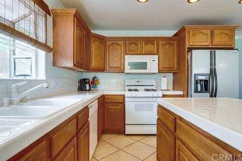 14183 Oakley Dr, Riverside, CA 92503 photo 12