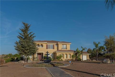 18502 Pinecone Ln, Riverside, CA 92504 photo 1