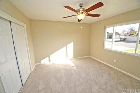 27134 Norwood St, Highland, CA 92346 photo 17
