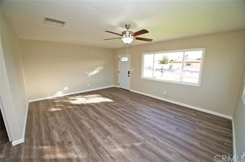 27134 Norwood St, Highland, CA 92346 photo 3
