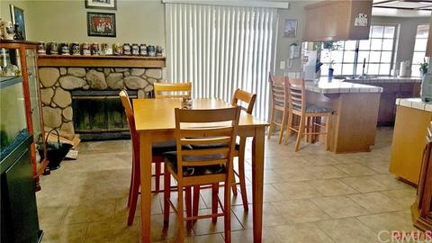 9907 Lincoln Ave, Hesperia, CA 92345 photo 2