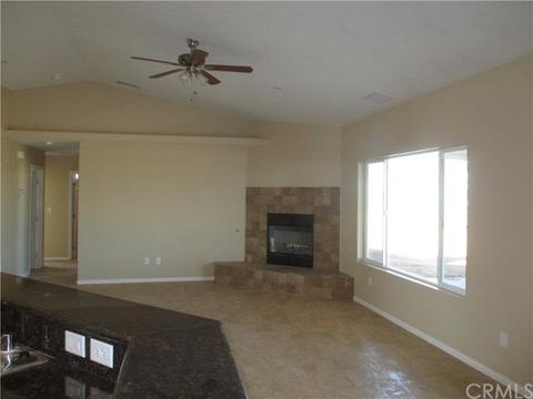 17228 Birch St, Hesperia, CA 92345 photo 3