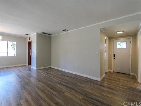 7918 Dalen St, Downey, CA 90242 photo 3