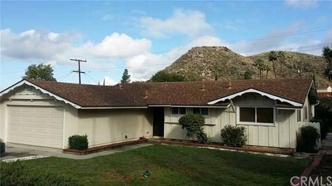 541 Glenhill Dr, Riverside, CA 92507 photo 1