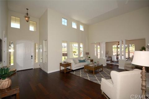17760 Seven Springs Way, Riverside, CA 92504 photo 2