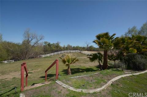17760 Seven Springs Way, Riverside, CA 92504 photo 33