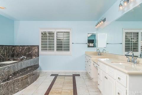 2472 Picasso Cir, Corona, CA 92882 photo 16