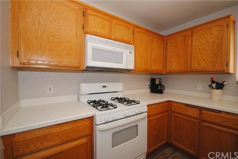 12511 Sholic Rd, Apple Valley, CA 92308 photo 15