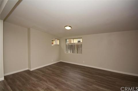 606 S Sage Ave, Rialto, CA 92376 photo 5
