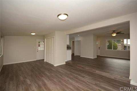 606 S Sage Ave, Rialto, CA 92376 photo 2