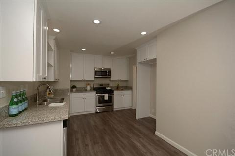 606 S Sage Ave, Rialto, CA 92376 photo 9