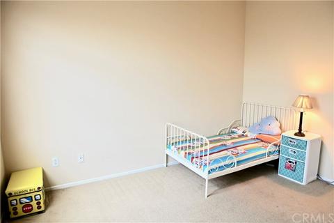 5503 Martingale Way, Fontana, CA 92336 photo 14