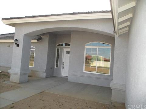 11330 Hickory St, Hesperia, CA 92345 photo 2